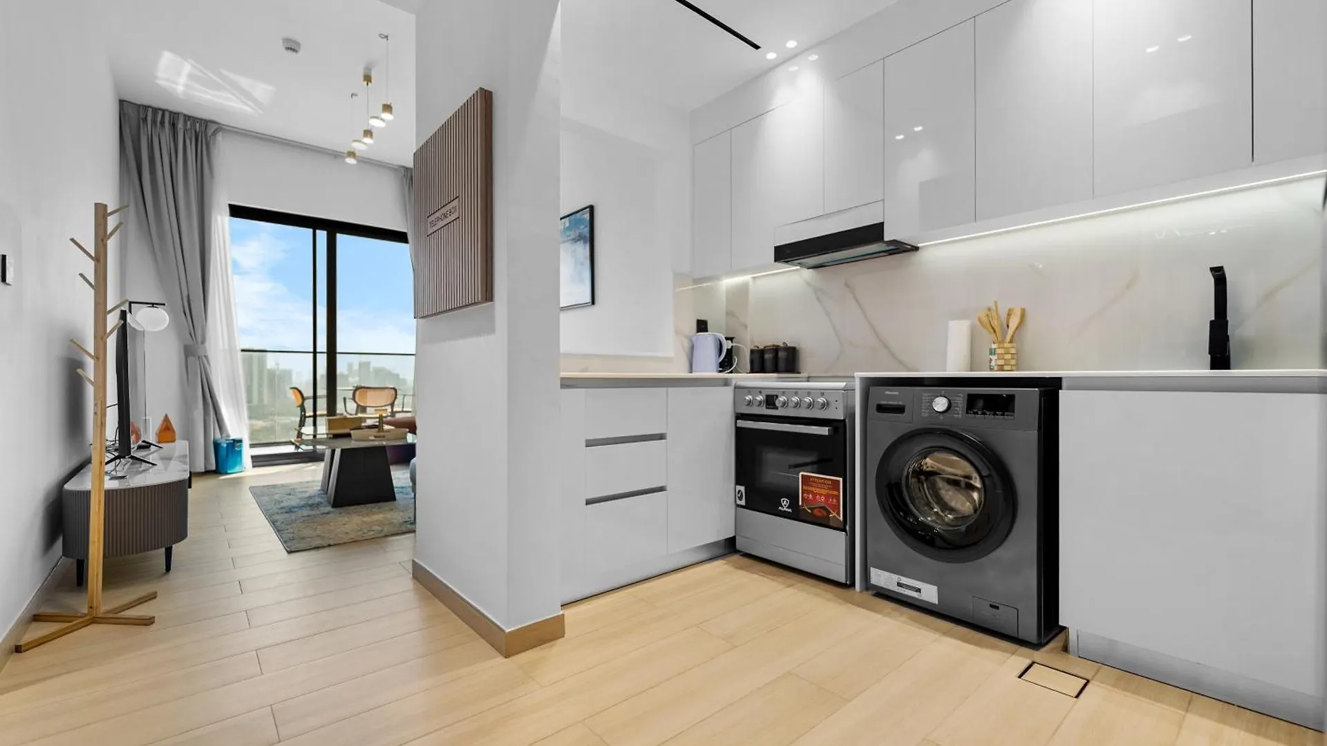 Magnificent - New Modern 1Br In Binghatti Heights Dubai 0*,  United Arab Emirates