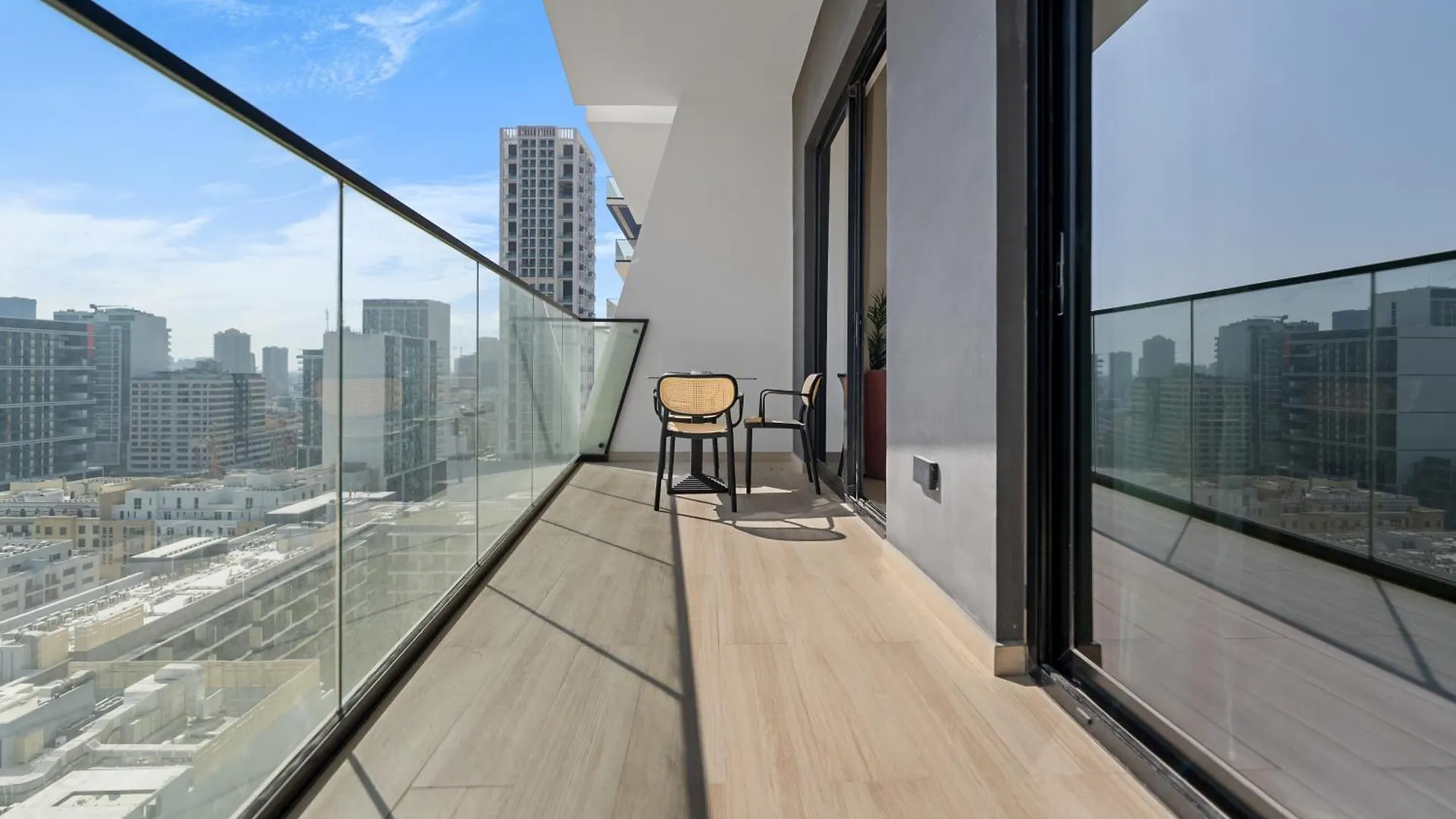 Magnificent - New Modern 1Br In Binghatti Heights Dubai Apartment